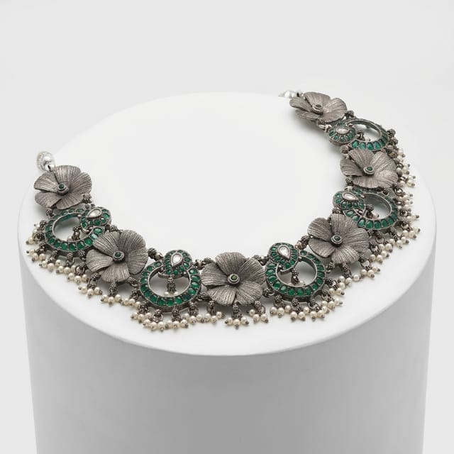 Floral Mandala Collar Necklace Floral Mandala Collar Necklace