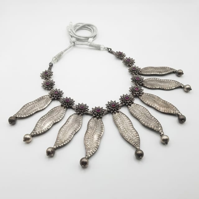 Vintage Antique Silver Mango Leaf & Floral Ruby Hasli Choker Vintage Antique Silver Mango Leaf & Floral Ruby Hasli Choker