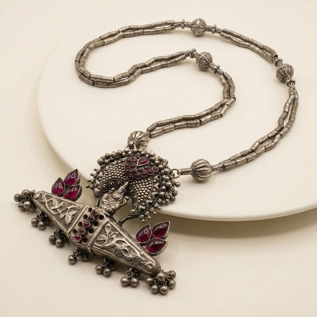 Magnificent Antique Silver Lakshmi Pendant Necklace Magnificent Antique Silver Lakshmi Pendant Necklace