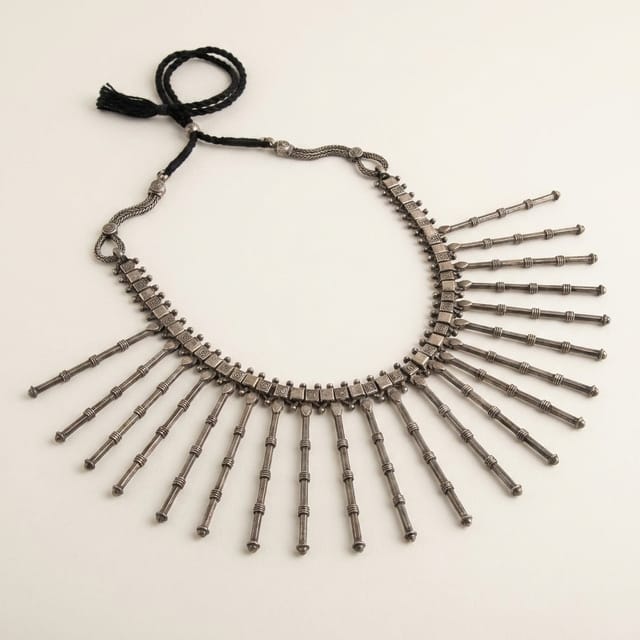 Antique Pure Silver Dramatic Spike Fringe Collar Necklace Antique Pure Silver Dramatic Spike Fringe Collar Necklace